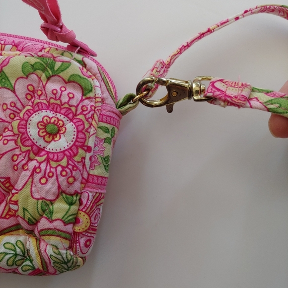 Vera Bradley Wristlet Retired Petal Pink Pattern pouch bag - Picture 8 of 8